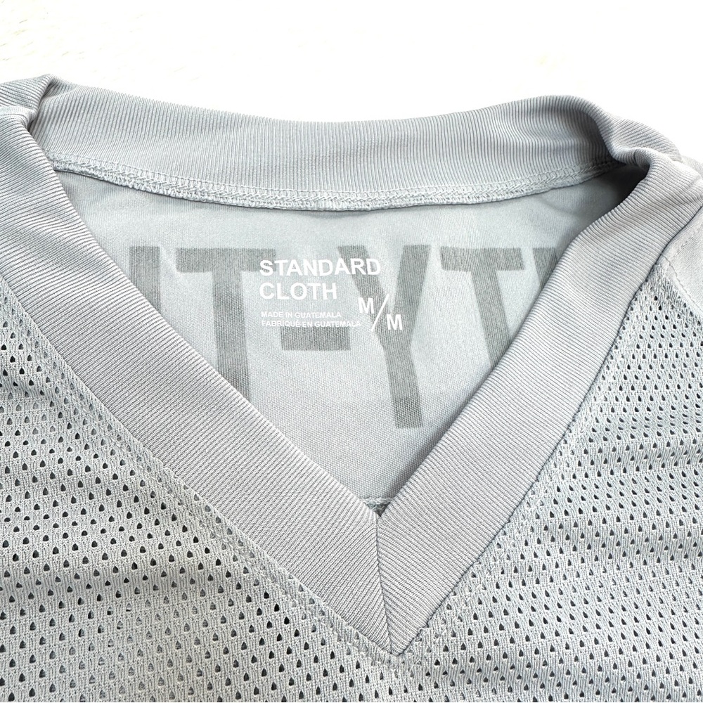 Grey Mesh Jersey Stripes 83 Eighty Three Graphic Size M - Picture 4 of 6